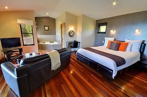 Blue Summit Cottages Maleny Lodge