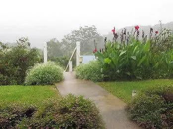 Blue Summit Cottages Maleny